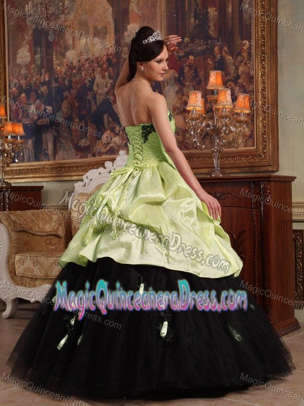 Yellow Green and Black Sweetheart A-line Quince Dresses with Pick-ups