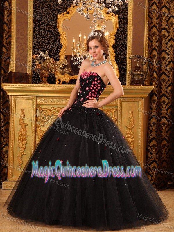 Popular A-line Strapless Tulle Appliques Black Quinceanera Dress in Harrisburg