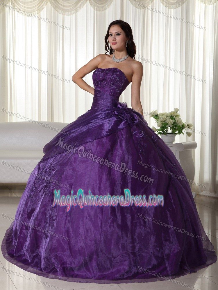 Modest Purple Strapless Full-length Quinceaneras Dress with Flower in Troy