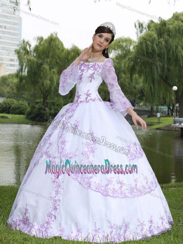Square White Long Sleeves Quinceanera Gown with Embroidery in Ypsilanti