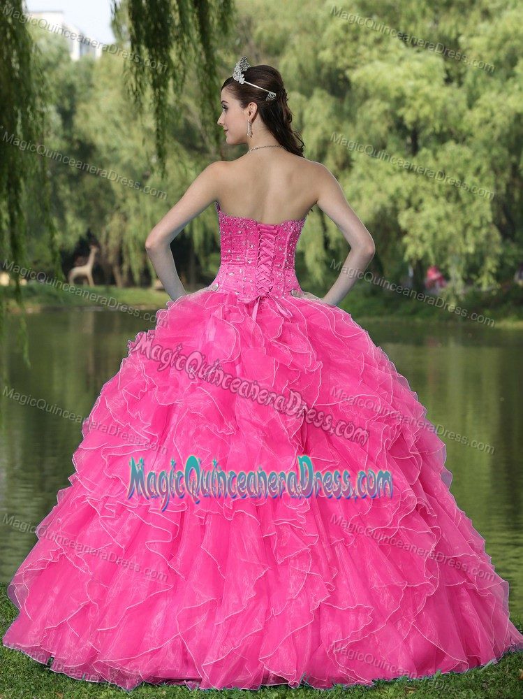 Hot Pink Beaded Sweetheart Full-length Quinces Dresses with Ruffle-layers