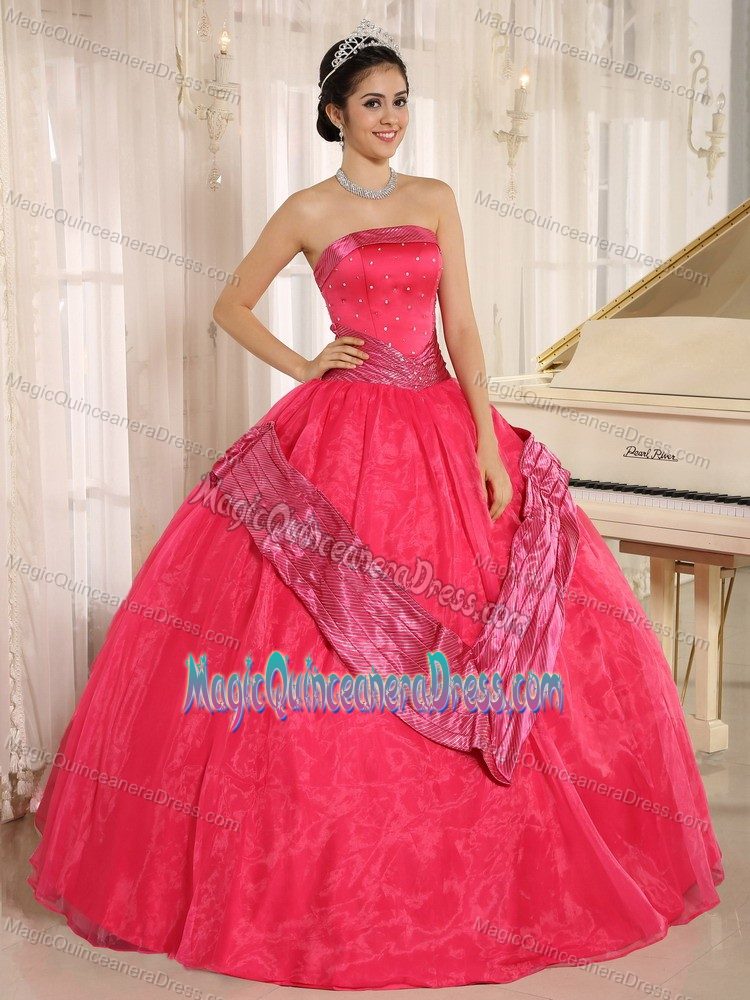 Simple Coral Red Strapless Long Quinces Dresses with Beading in Warren