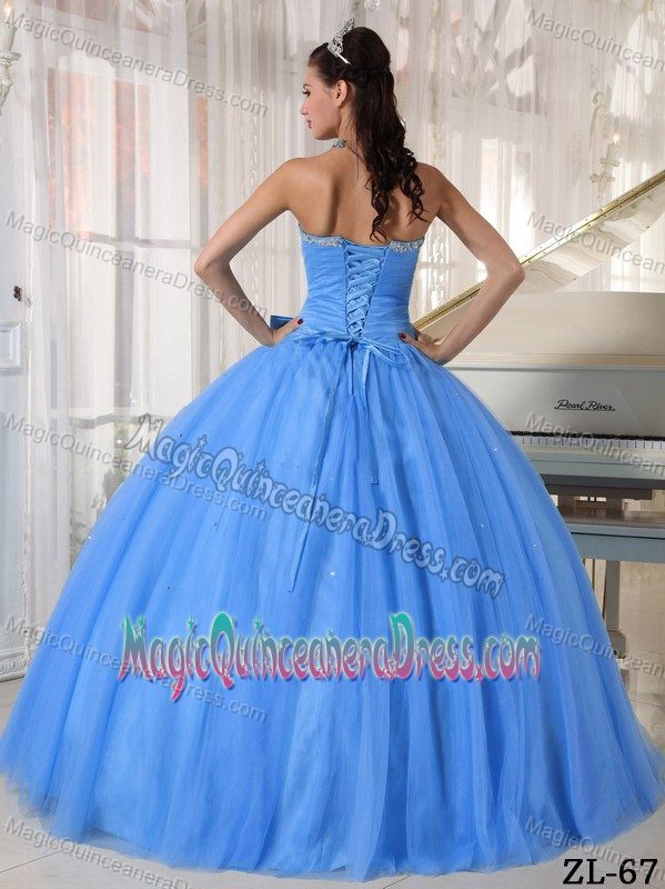 Lovely Baby Blue Sweetheart Beaded Tulle Dresses for Quince with Bowknot