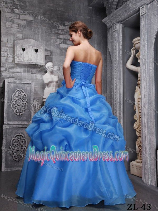 Baby Blue Sweetheart Beaded Ruched Quinceanera Dresses with Pick Ups
