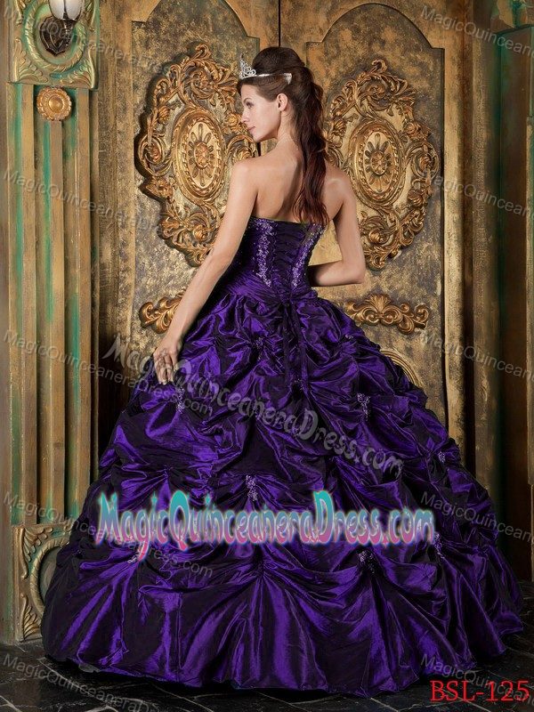 Cheap Appliques and Pick Ups Quince Dresses in Purple near Summersville