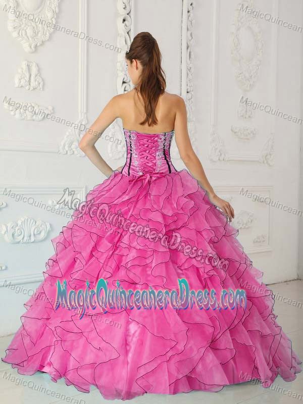 Latest Hot Pink Ruffles and Appliques Sweet Sixteen Dresses in Veradale
