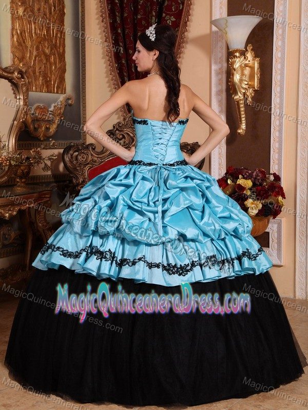 Baby Blue Strapless Taffeta Quinceanera Dress with Appliques in Heredia