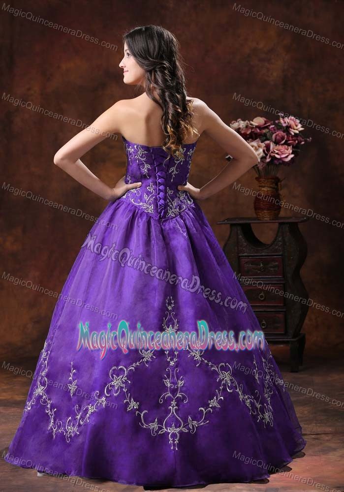 Halter Organza Sweet Sixteen Dresses with Embroidery in Carmen Costa Rica