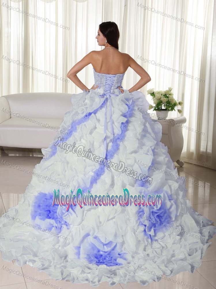 Sweetheart Appliqued White Quinceanera Dress with Court Train in Tumaco
