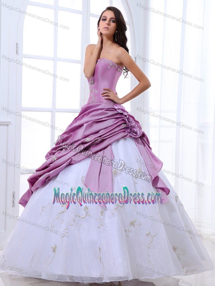 White and Lilac Appliques Decorated Strapless Dress For Quinceanera in Dvis