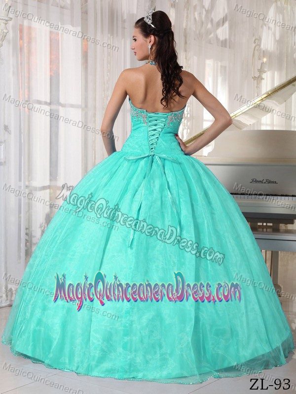 Cheap Diamonds and Ruching Decorated Sweetheart Sweet Sixteen Dresses