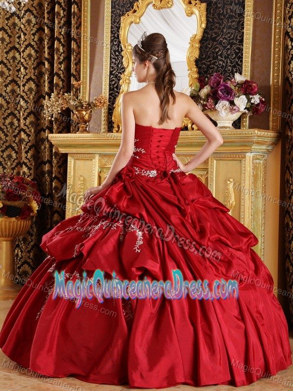Wine Red Strapless Floor-length Appliques Quinceanera Dress in Myrtle Beach SC