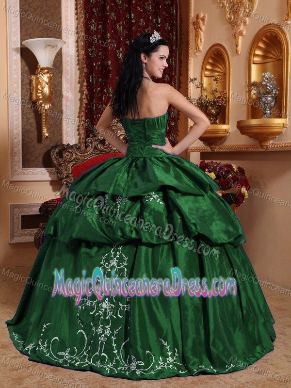 Dark Green Sweetheart Taffeta Embroidery and Pick-ups Sweet 15 Dresses