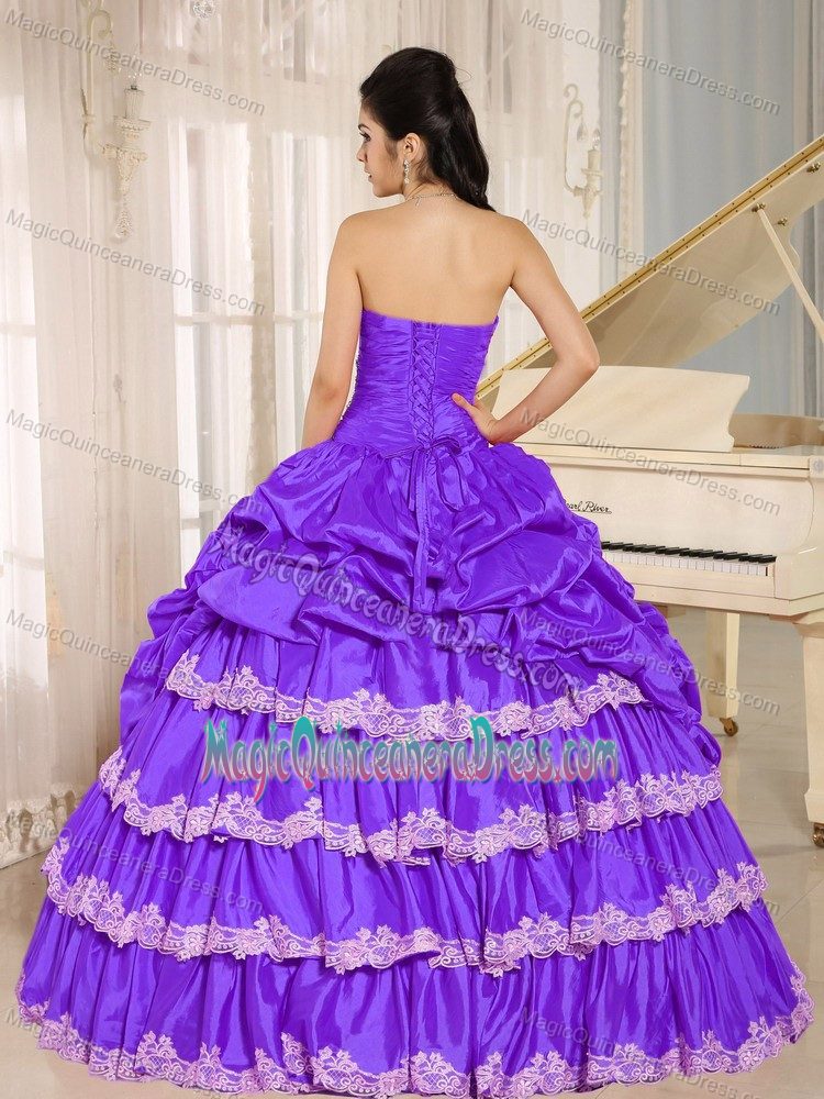 Beaded Appliqued Quinceanera Dress in Purple with Pick-ups in Ibague Colombia