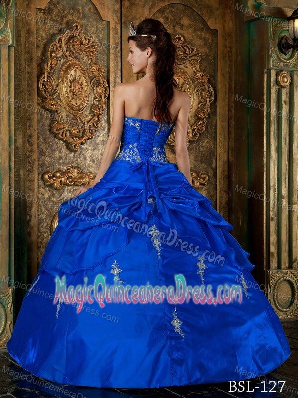 Royal Blue Sweetheart Taffeta Quinceanera Gowns with Appliques in Vancouver