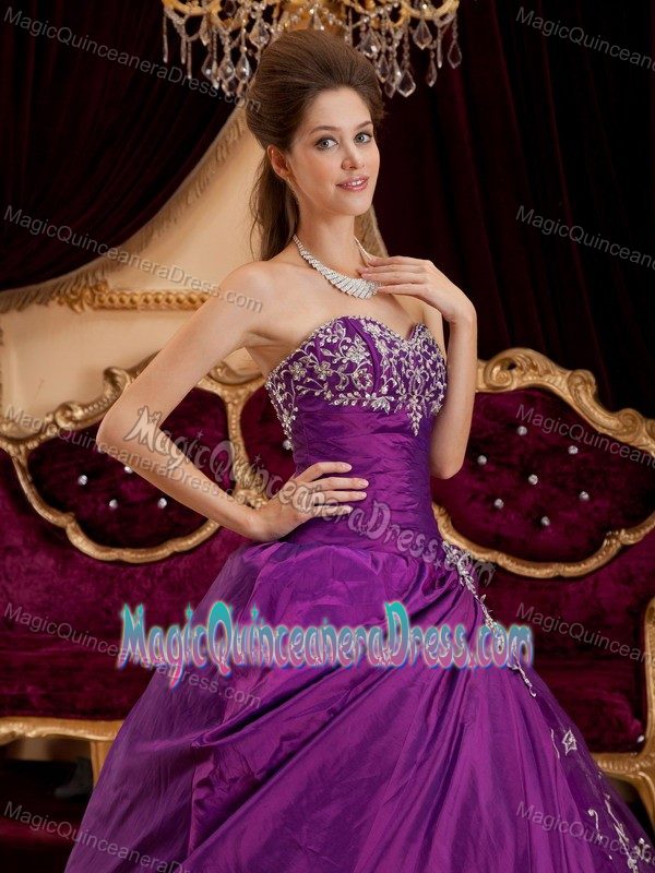 Purple Sweetheart Taffeta and Tulle Appliqued Quinceanera Gowns in Racine