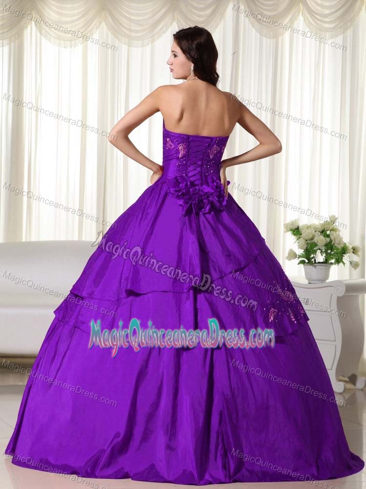 Purple Strapless Floor-length Quinces Dresses with Flower and Embroidery
