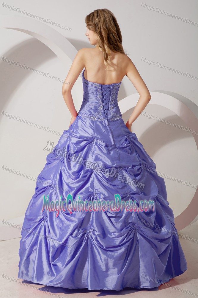 Lilac Appliqued Strapless Floor-length Dress For Quinceanera with Pick-ups