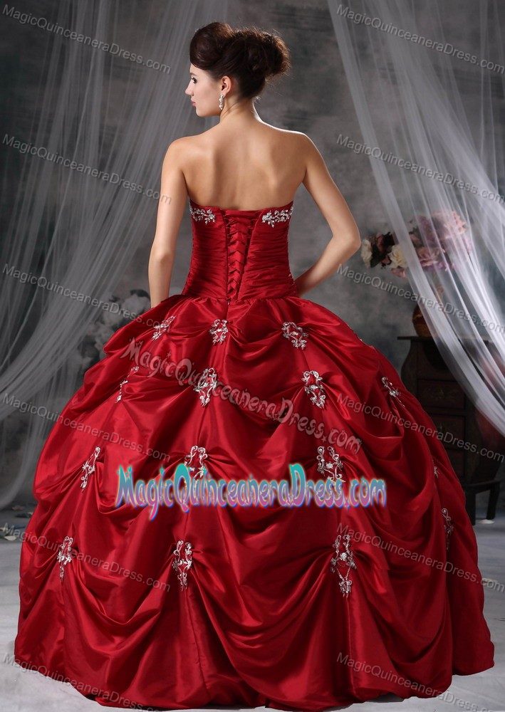 Strapless Red Long Dresses For Quinceanera with Appliques and Pick-ups