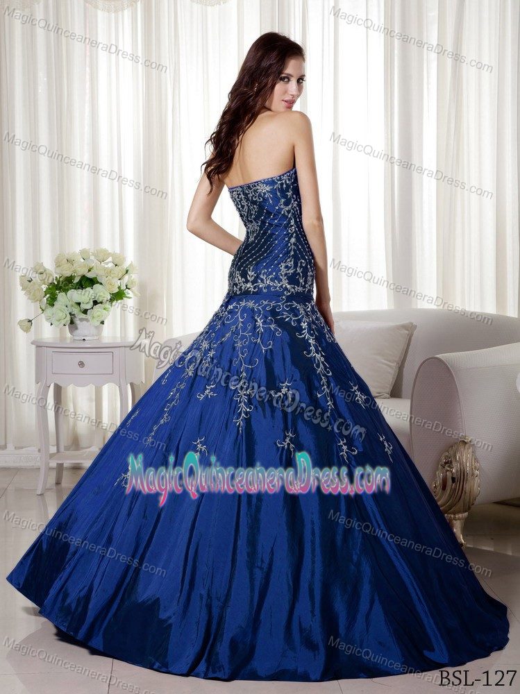 Sweetheart Navy Blue Long Sweet Sixteen Dress with Embroidery in Tulsa