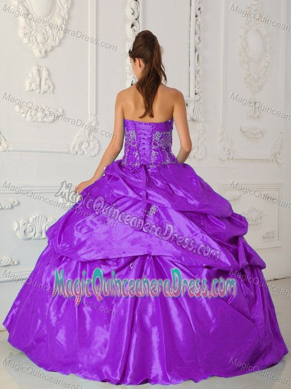 Purple Sweetheart Taffeta Appliques Quinceanera Dress in Poughkeepsie
