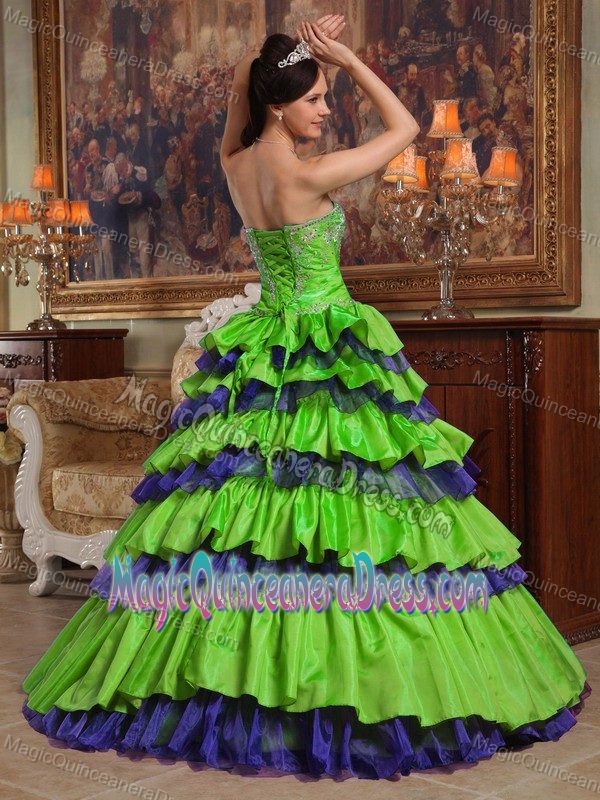 Spring Green Sweetheart Taffeta and Organza Beading Quinceanera Gown Dresses
