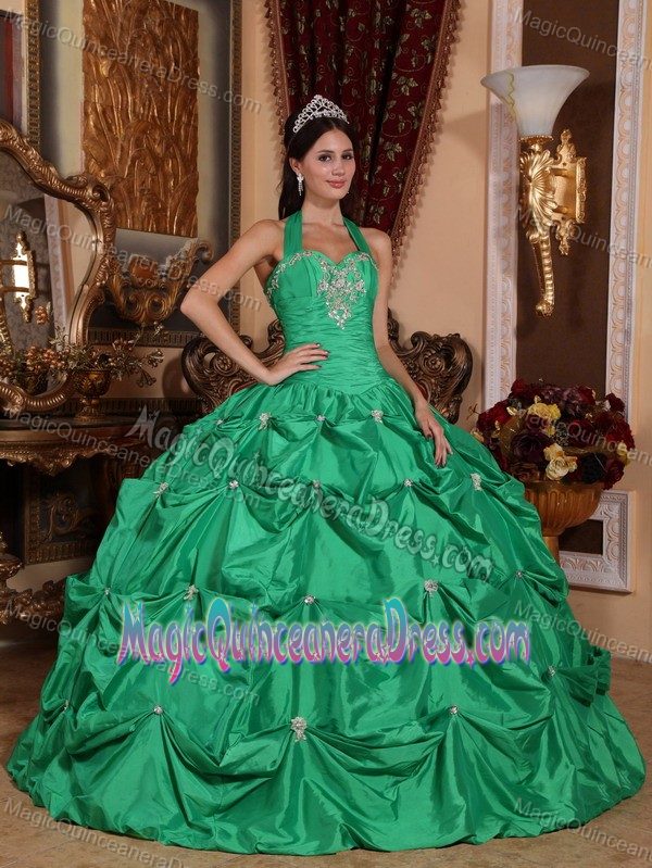 Green Halter Top Taffeta Quinceanera Gown Dresses with Appliques and Pick-ups