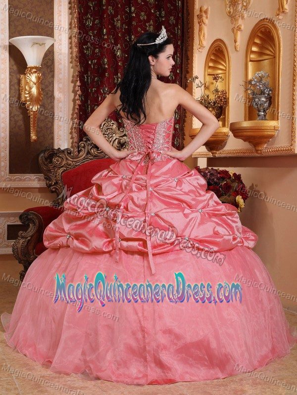 Watermelon Ball Gown Sweetheart Taffeta Quinceanera Dress with Beading