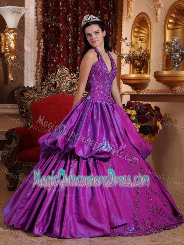 Purple Ball Gown Halter Top Taffeta Appliques Sweet 16 Dress in New Brunswick