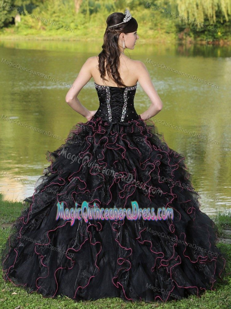 Sweetheart Floor-length Sweet 16 Dresses in Black with Ruffles and Beading