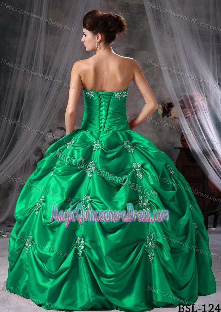Green Strapless Floor-length Dress for Quinceanera with Beading in Truckee