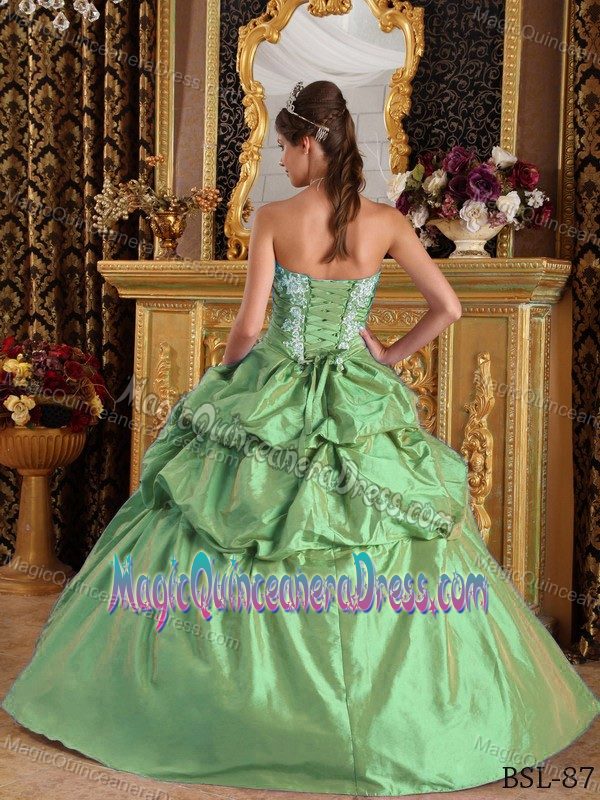 Strapless Floor-length Quince Dresses in Green with Appliques and Lace Up
