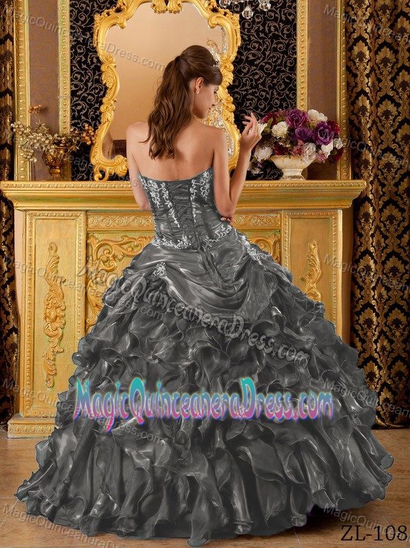 Cheap Dark Gray Sweetheart Quinceanera Gown with Appliques and Ruffles