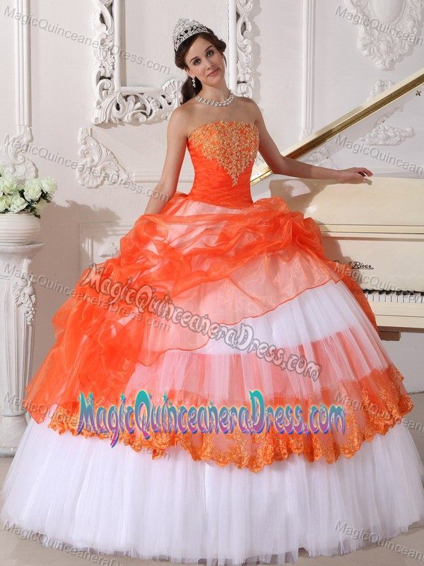 Red and White Strapless Appliqued Gorgeous Quinceanera Gowns with Ruffles