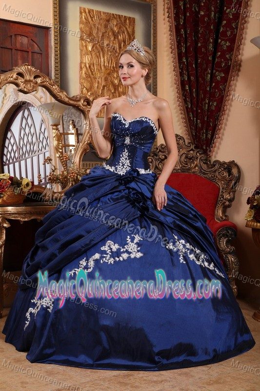 Navy Blue Sweetheart Long Quinceanera Gown with Applique and Pick-ups