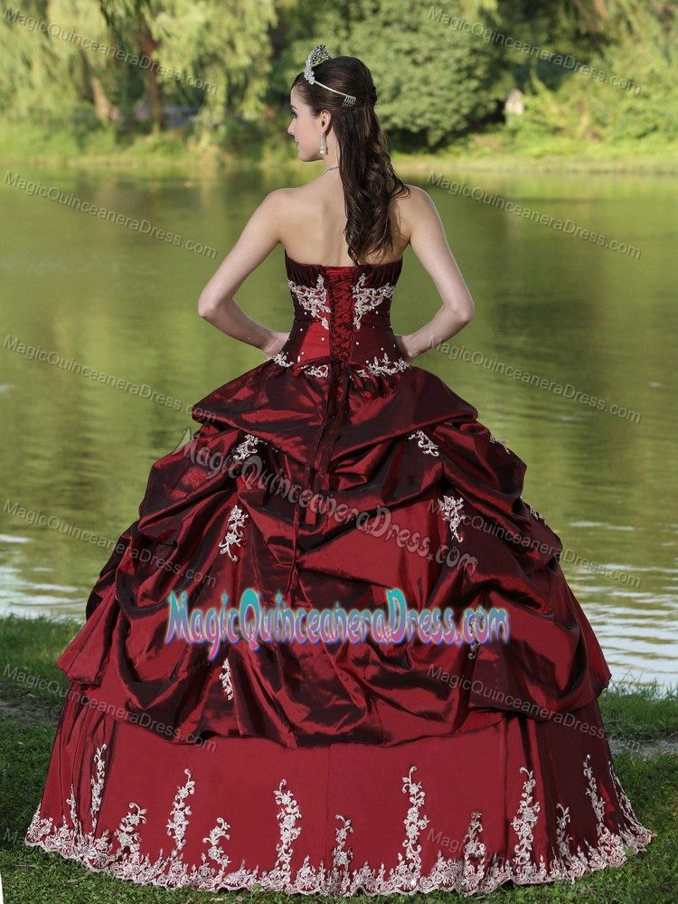 Burgundy Lace-up Long Quinceanera Gowns with Pick-ups and Embroidery