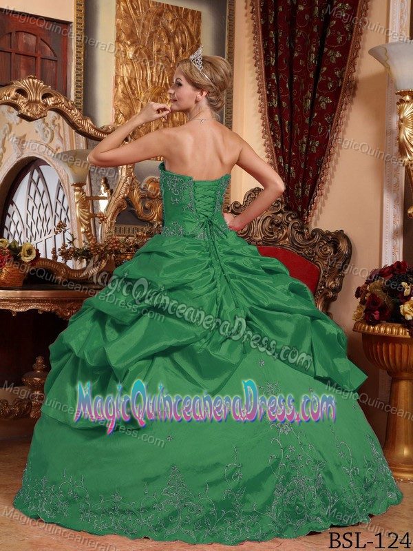 Dark Green Sweet 16 Dresses with Embroidery and Pick Ups in Blaine