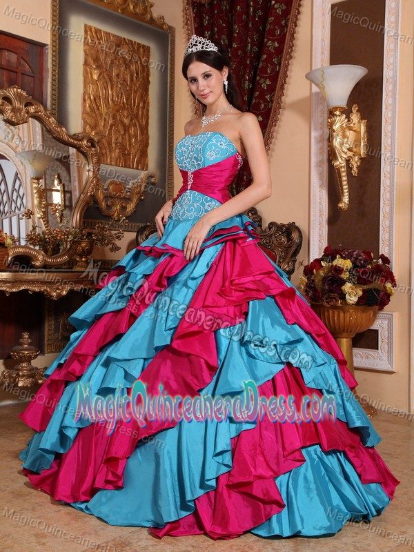 Blue and Red Ruffled and Embroidery Quinceanera Gowns in Bremerton