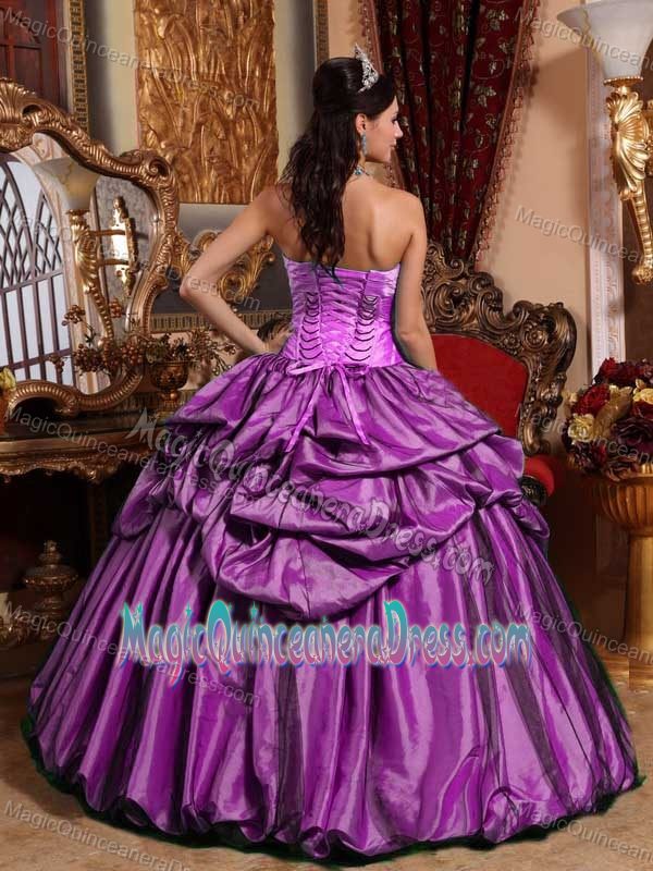 Nifty Strapless Floor-length Purple Quinceanera Dresses with Flowers