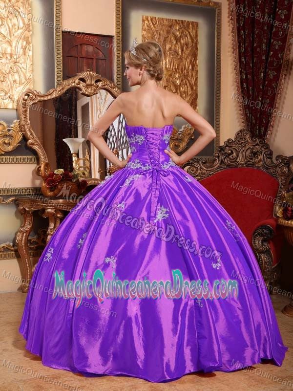 Purple Sweetheart A-line Quinceanera Gowns with Appliques and Ruches
