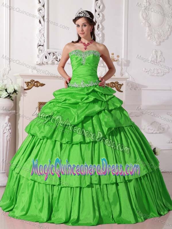 Spring Green Sweetheart Sweet 16 Dress with Beading and Lace Up Back