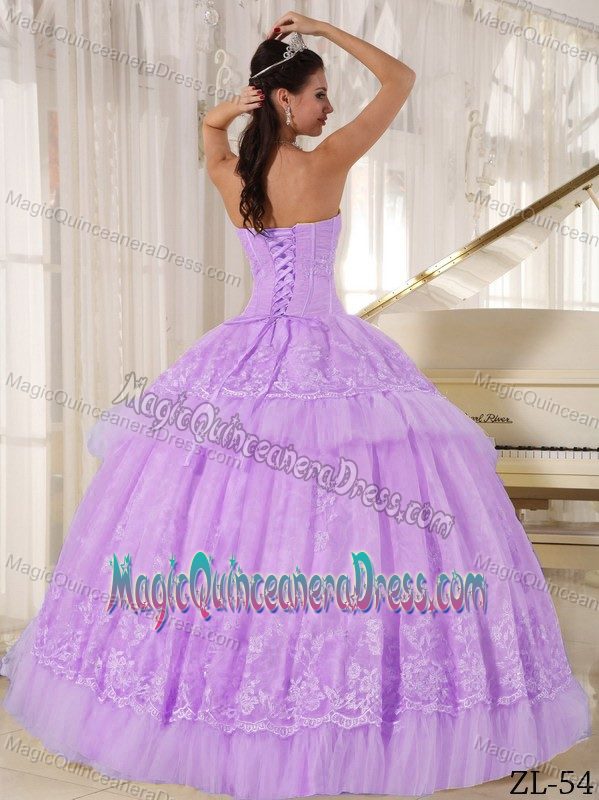 Beautiful Lilac Sweetheart Floor-length Sweet 15 Dresses with Lace in Carmel