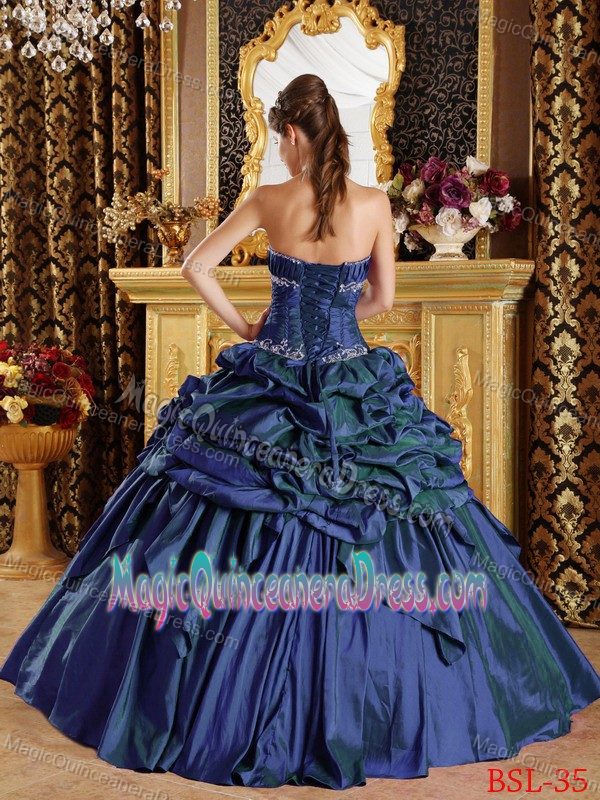 Floor-length Strapless Pick-ups and Embroidery Purple Quinceanera Dress in Milwaukee