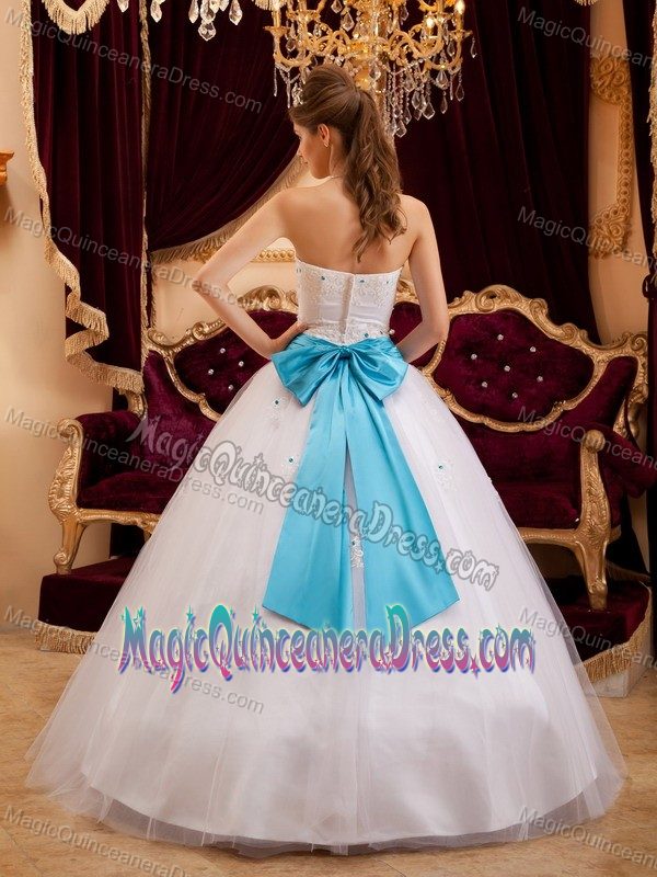 Custom Made White Strapless Appliques Quinceanera Dress in Huntington WV