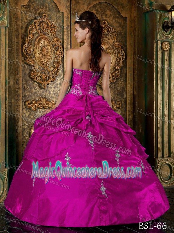 Discounted Sweetheart Appliques Fuchsia Quinceanera Gown Dress in Yakima VA
