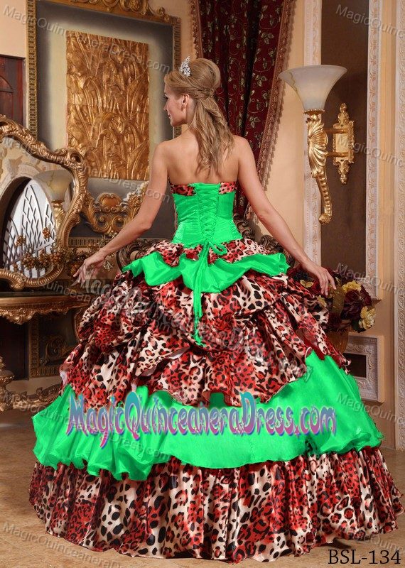 Strapless Pick-ups and Ruffled Layers Leopard Quinceanera Dress in Green