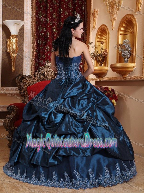 Long Sweetheart Appliques and Pick-ups Navy Blue Quinceanera Dress in Olympia