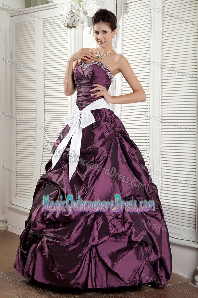 Dark Purple Sweetheart Floor-length Quinceanea Dresses with Sash in Tocopilla