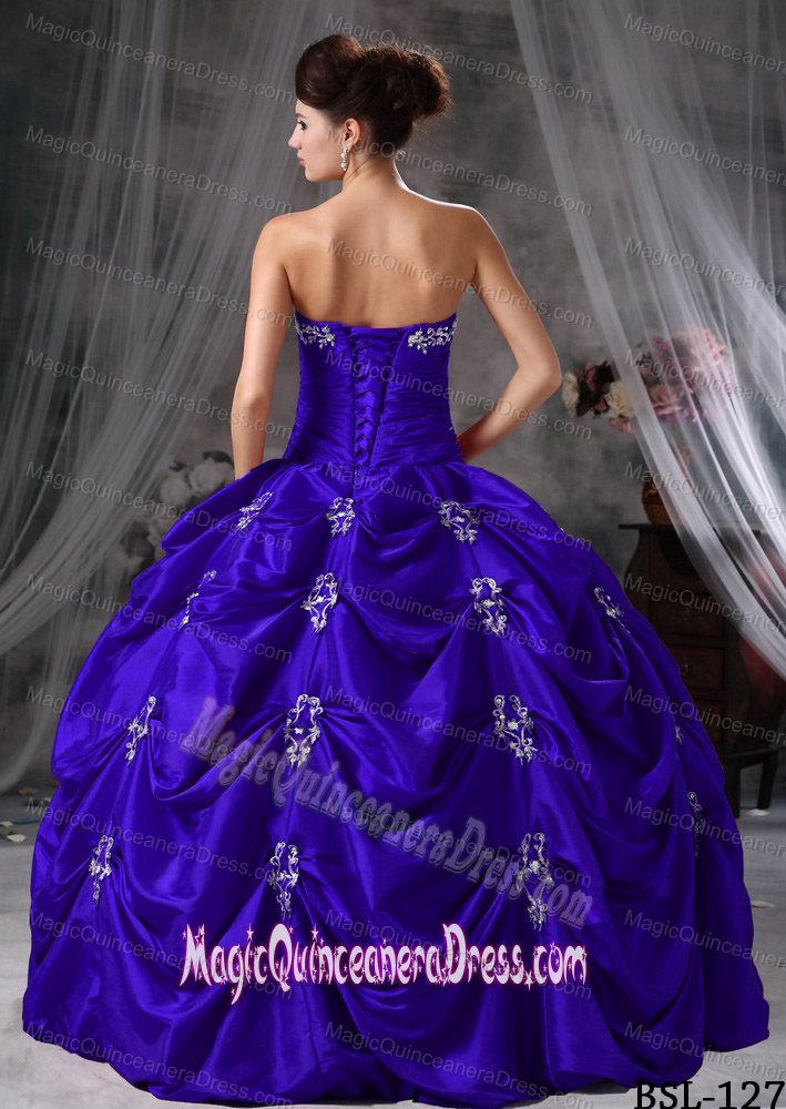 Royal Blue Ball Gown Strapless Taffeta Appliques Quinceanera Gown Dresses