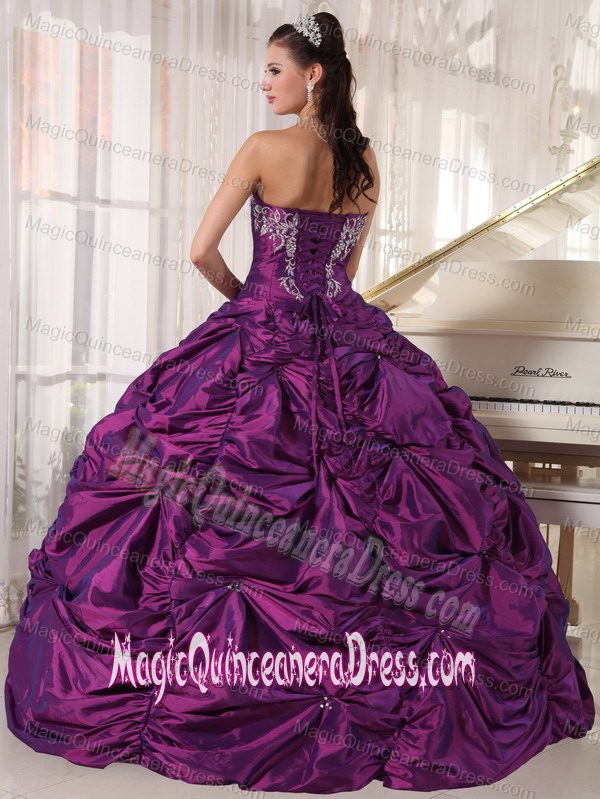 Purple Ball Gown Strapless Taffeta Sweet 15 Dresses with Embroidery and Pick-ups